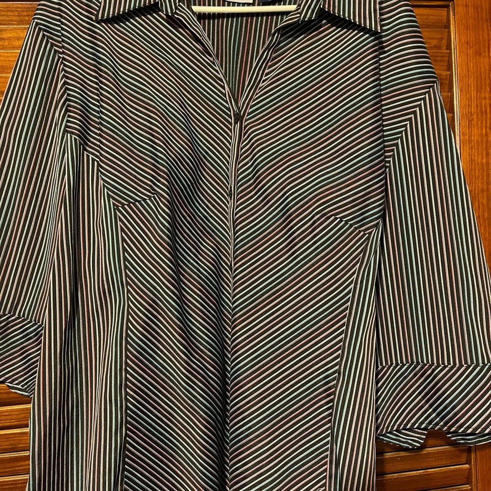 Sweet button down shirt 1/2 length sleeve 3x